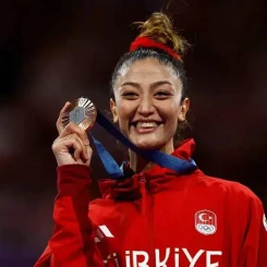 Nafia Kuş Aydın kimdir, kaç yaşında, nereli? Dünya şampiyonu milli tekvandocu hakkında merak edilenler