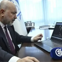 Raci Kaya: Yaşamı, Kökeni ve Kariyeri Hakkında Bilgiler