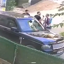 Çocuklarının gözleri önünde babasına tokat atan O.C. kimdir? Detaylar haberimizde!
