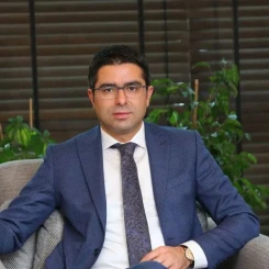 Emre Kartaloğlu Hakkında Bilgiler: Kimdir ve Nerelidir?