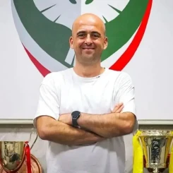 Hakan Bayraktar: Amedspor’un Yeni Teknik Direktörü Olarak Dikkatleri Üzerine Çekti!