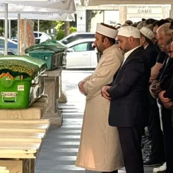 Senih Karakaş: Hac ve Umre Hizmetleri Şefi Olarak Tanınan İsim Hayatını Kaybetti