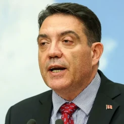 Yankı Bağcıoğlu: Kimdir, Nerelidir ve Eşinin Kimliği Nedir?