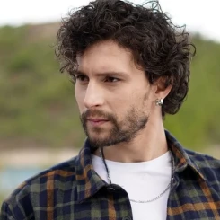 Bora Cengiz Kimdir? Kariyeri, Yaşı ve Bilinmeyenleri