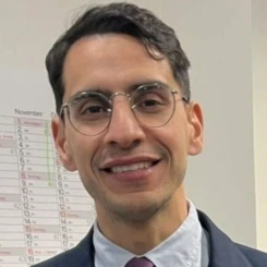 Kitzingen’in Türk Asıllı Belediye Başkanı Dr. Enis Tiz: Kimdir?