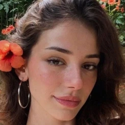 Eşref Rüya'nın Sırlarla Dolu İsimlerinden Biri: Afra'nın Kimliği Açığa Çıkıyor!