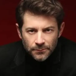 The Traitors Cem Avnayim kimdir? Cem Avnayim'ın kariyeri ve yaşamı hakkında merak edilenler