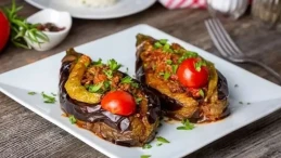 Patlıcan Severlerin Bayıldığı Karnıyarık Nasıl Yapılır?