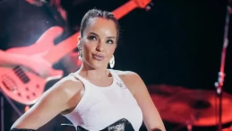 Bengü'nün Hayatına Dair Bilgiler ve Son Gözaltı Gelişmeleri Türk pop müziğinin sevilen ismi Bengü'nün yaşamı, yaşı ve evlilik durumu hakkında merak edilenler. Gözaltına alınma nedeni ne? Tüm detaylar haberimizde!