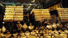 Altın fiyatları ne yönde seyredecek? Gram altındaki dalgalanmalar sürüyor!