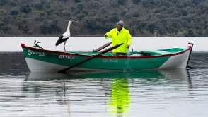 Yaren Leylek Tüylerini Tutuşturdu! Adem Amca ile Yaren'in Sıra Dışı Hikayesi