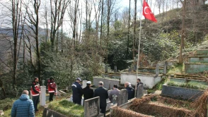 Ardeşen’de Şehidimiz Ekrem Okutan Kabri Başında Dualarla Anıldı