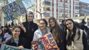 Arhavi’de Kütüphane Haftası’nda Coşkulu Etkinlikler: Kitap Yolu Yürüyüşü ve Arhavi Okuyor