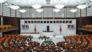 Meclis'te bu hafta: Gündem 15 yaş altına sosyal medya yasağı