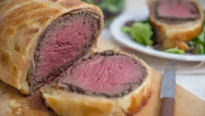 Mutfak Tradisyonlarına Yeni Bir Dokunuş: İngiliz Mutfağının İkonik Beef Wellington'u