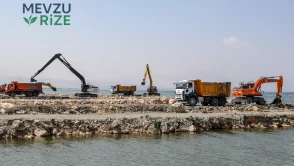 İş Makineleri Gölden Çıkarıldı: Milyonlarca Ton Çamur Temizlendi