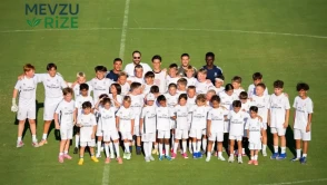 Arda Güler, Antalya'daki Antrenmanında Miniklerle Bir Araya Geldi!