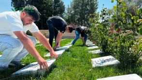 Lise Öğrencilerinden Dumlupınar Şehitliği'nde Anlamlı Proje: 510 Mezar Taşı Yenilendi!