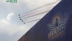 Türk Yıldızları'ndan TEKNOFEST Güneydoğu'ya Büyüleyici Gösteri!