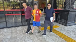 Antalya'da Kadın Turiste Bıçakla Saldırı ve Cinsel İstismar Zanlısı 17 Yaşında Tutuklandı