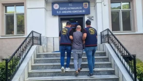 İzmir'de gerçekleştirilen operasyon ile 8 yıldır kayıplarda olan firari JASAT, sonunda yakalandı!