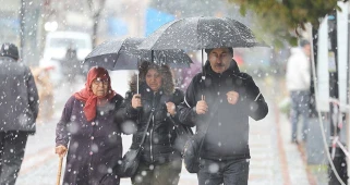 Meteoroloji'den 53 il için sarı kodlu uyarı: Sağanak, kar yağışı ve fırtına bekleniyor