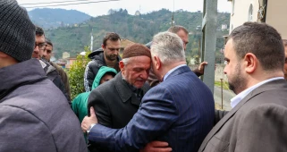 Rize’de Cenaze Programı: AK Parti Heyeti İki Ayrı Merasime Katıldı