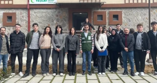 Rize Yeşilay Kampüsü'nde Lise Öğrencilerine Yönelik Bağımlılıkla Mücadele Semineri Düzenlendi