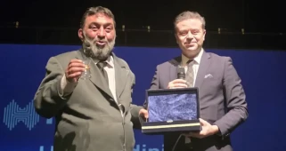 Rize'de Öğrencilerle Buluşan "Firavunla Yüz Yüze" Tiyatro Gösterimi Büyük İlgi Gördü