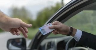 B Sınıfı Ehliyeti Olan Milyonlarca Kişiyi İlgilendiriyor: Yeni Düzenleme İddiaları Gündemde