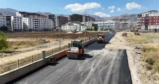 Muş’ta Saray Mahallesi’nde Asfalt Çalışmaları Başladı