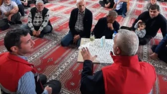 Trabzon'da üreticilere kahverengi kokarca ile mücadele eğitimi verildi