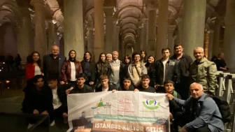 Artvinli Öğrenciler İstanbul Kültür Turu ile Tarihi Yerleri Keşfediyor