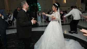 Volkan Glatt, Rize'de horonlarla renkli bir düğünle evlendi!