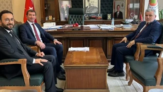 Ardanuç'ta Camiler ve Din Görevlileri Haftası'na özel anlamlı ziyaret gerçekleştirildi