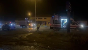 Feci kaza: Yolcu otobüsü ile otomobil çarpıştı
