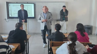 Kemalpaşa'da DYK Kurslarını Ziyaret Eden Müdür, Öğrencilere Başarı Diledi