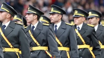 Yedek Subay Nasıl Olunur? Üniversite Mezunları İçin Askerlik Kariyer Fırsatı