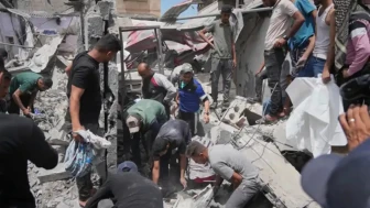 Ateşkesin ilk 50 gününde siyonist işgalcilerin saldırılarında 357 Filistinli şehit oldu