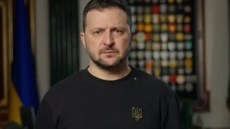 Zelenski: Rusya’nın saldırıları sivilleri hedef alıyor, yaptırımların artırılması şart