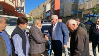 AK Parti'den Uzundere'ye ziyaret: Yerel çalışmalar masaya yatırıldı