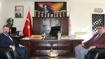 Bayburt'ta İl Sağlık Müdürü Dr. Harun Sivlim'e hayırlı olsun ziyaretleri sürüyor