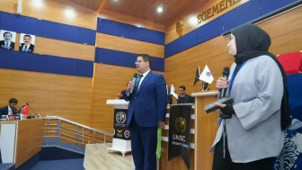 Vali Yardımcısı Ahmet Özdemir, MUN Simülasyonu Konferansına Katıldı