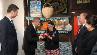 Vali Ergün, Arhavi Kestanealan Köyü'nü Ziyaret Etti!