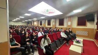 Rize’de Dünya HIV/AIDS Günü İçin Kapsamlı Farkındalık Çalışmaları Yapıldı