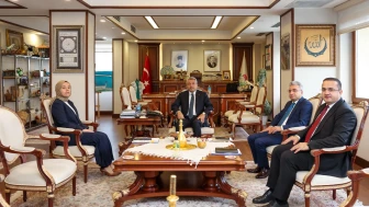 Rize'de Vali Baydaş, kamu hizmetlerini artırmak için toplantı gerçekleştirdi