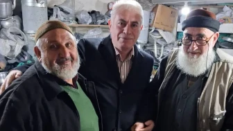 Bayburt'ta Başkan Memiş, vatandaşlarla istişare yaparak ortak akıl vurgusu yaptı