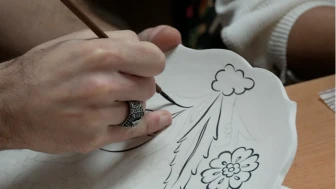 Düzce Belediyesi'nin Meslek Edindirme Kursları (BELMEK), 6 merkezde 15 farklı branşta eğitimlerle geniş katılımla sürdürülüyor.