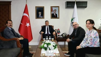 Artvin'de hayırseverlerden eğitime destek ziyaretleri devam ediyor