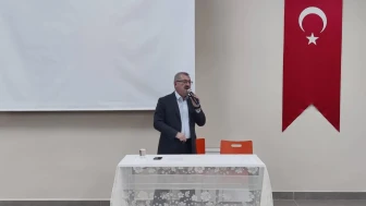 Erzurum Müftüsü, Kız Öğrenci Yurdu'nda gençlerle moral buluşması düzenledi